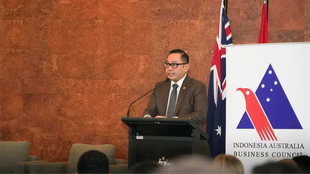 Wamen Todotua Pasaribu menghadiri peluncuran AustCham ASEAN Report 2025 di Jakarta.
